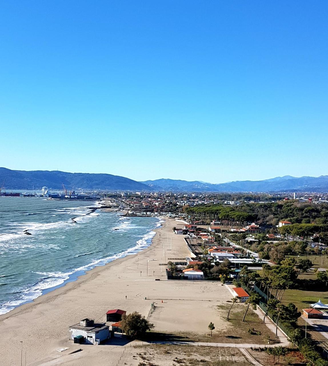 Camping Luna Hotel Marina di Massa Exterior photo